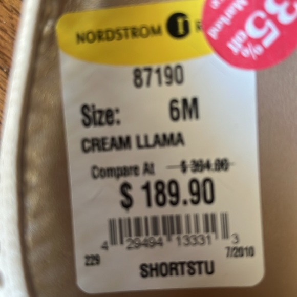 Stuart Weitzman Ivory Kitten Heel Lazer Cut Size 6 New With Tag - Picture 7 of 7